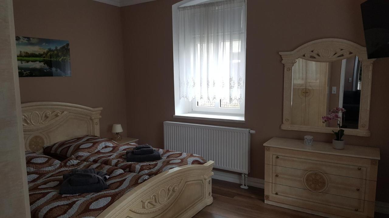 Ferienwohnung Im Dreilaendereck Zittau Esterno foto
